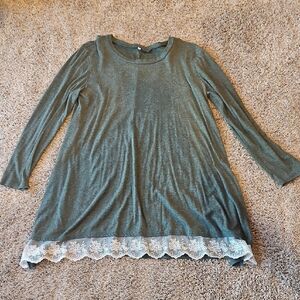 Green Long Sleeve Tunic with Lace Hem
